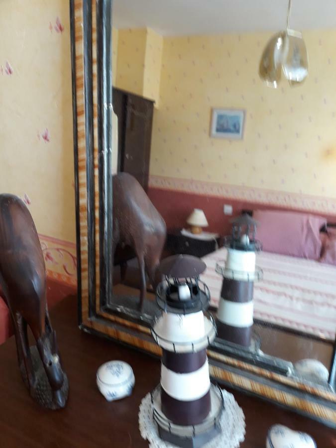 Hon-Ty Bed & Breakfast Groix Bagian luar foto